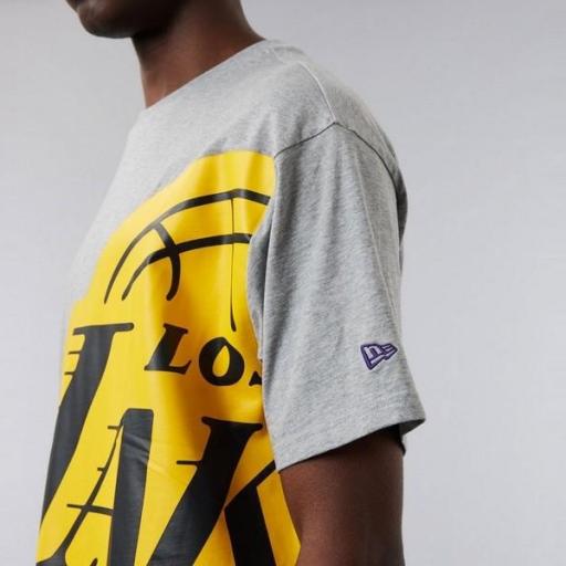 NEW ERA Camiseta NBA Los Angeles Lakers Half Logo Oversized Grey [2]