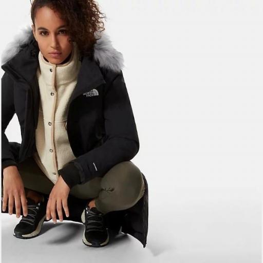 THE NORTH FACE Parka Mujer Artic TNF Black [3]
