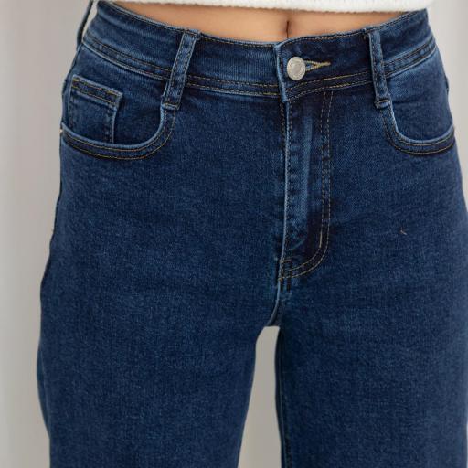 Jean Straight  [2]