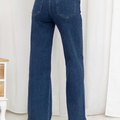 Jean Straight  [3]