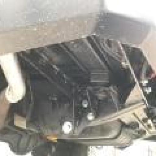 PARGOLPES TRASERO LARGO DISCOVERY 2 CON LED (HYENA 4X4) [1]