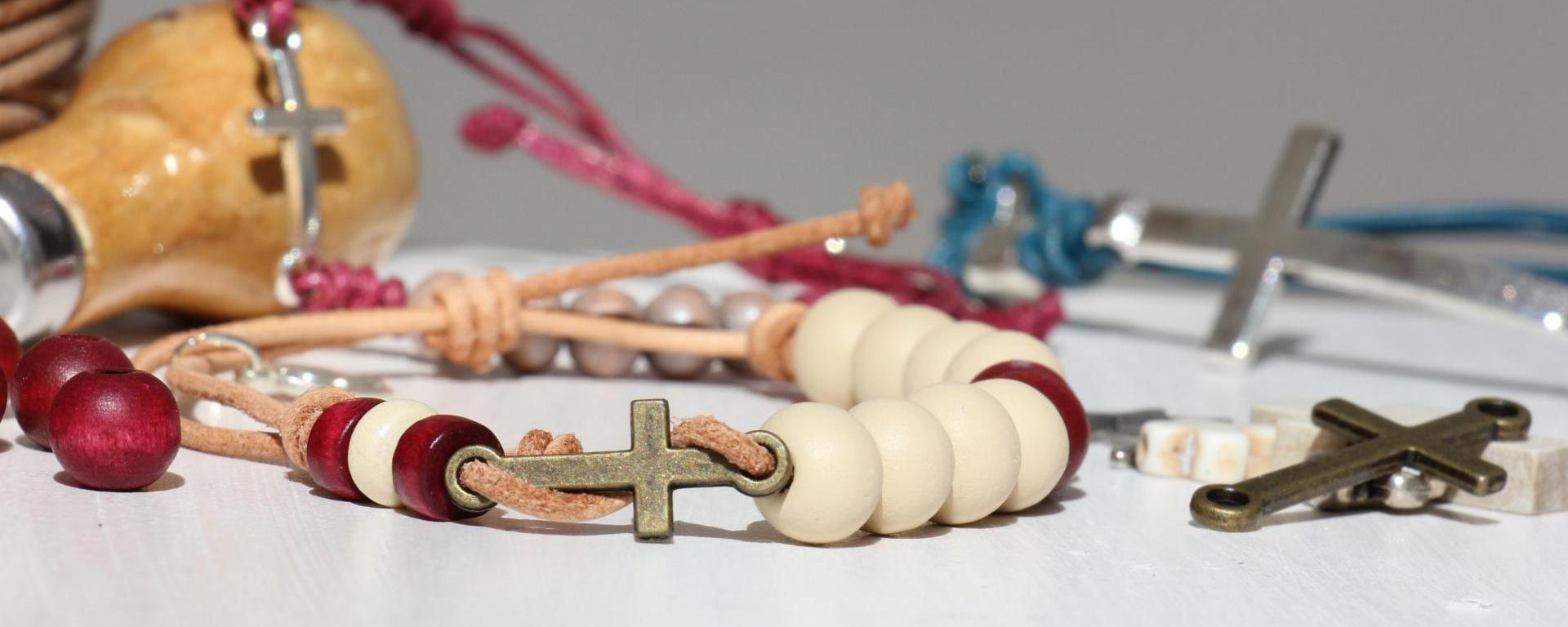 Cruz · Pulseras-decenarios