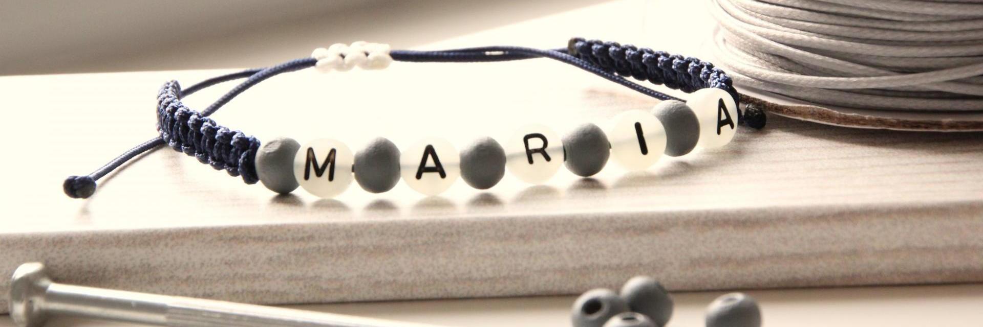 Con el nombre de María