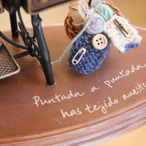 Puntada a puntada has tejido nuestras vidas [2]