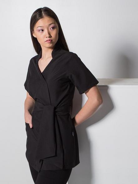 Blusa corta tipo kimono