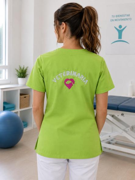 Casaca veterinaria personalizada