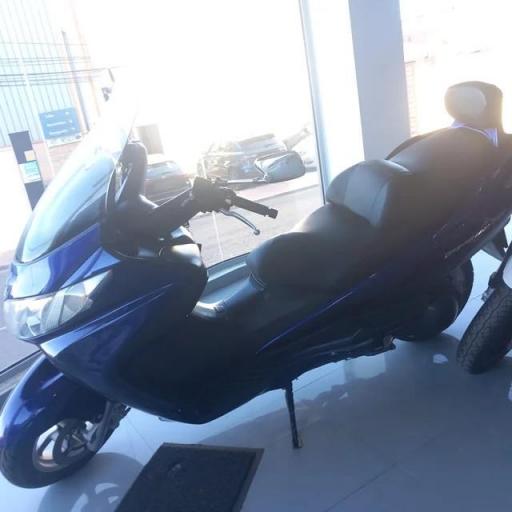MOTO SUZUKI BURGMAN 250 [3]