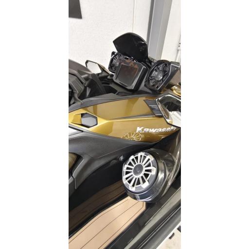MOTO ACUATICA KAWASAKI ULTRA 310LX [3]