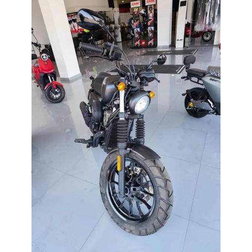 HYOSUNG BOBBER GV125 [1]