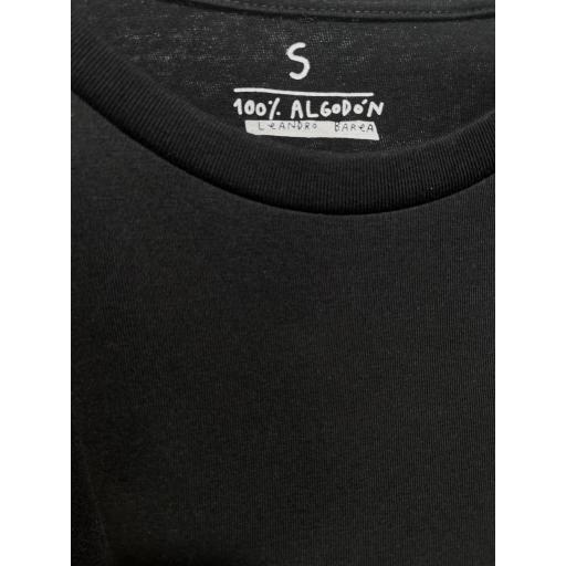 Camiseta negra MAS FUTVOL POR FABOR.  [2]