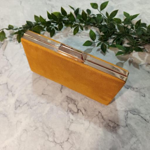 Cartera Clutch Sorihuela [1]