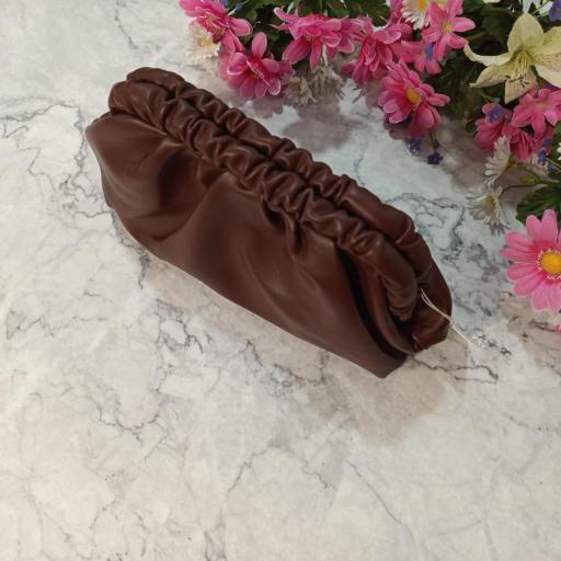 Cartera Castanha [2]