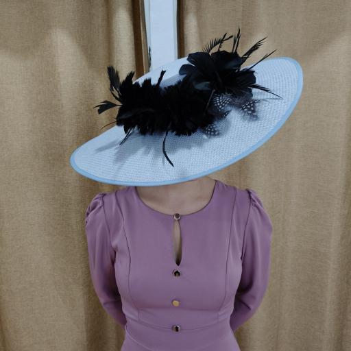 Pamela Canasta Estanque