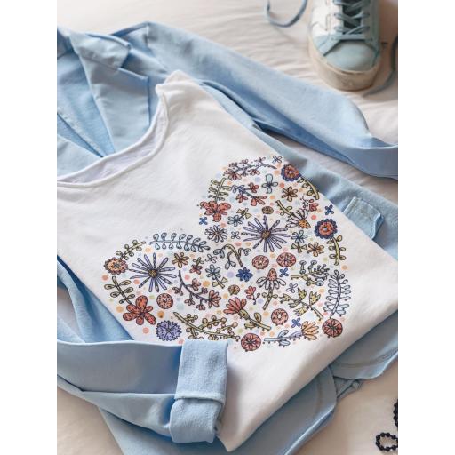 Camiseta Heart & Flowers (Ref.3252)