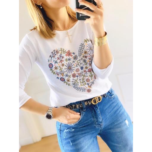 Camiseta Heart & Flowers (Ref.3252) [3]