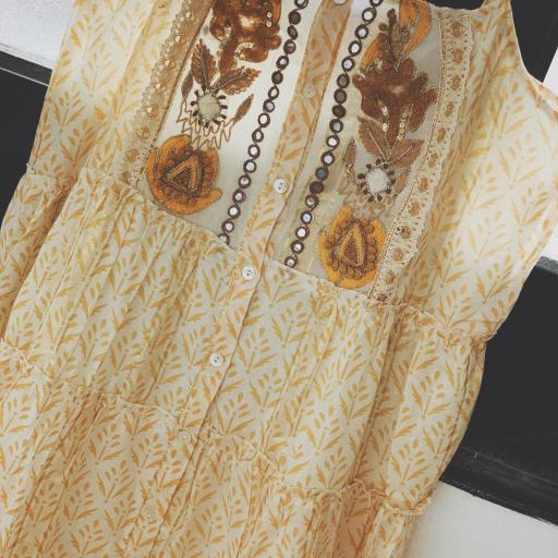 The Yellow Dress (Ref.4113) [1]