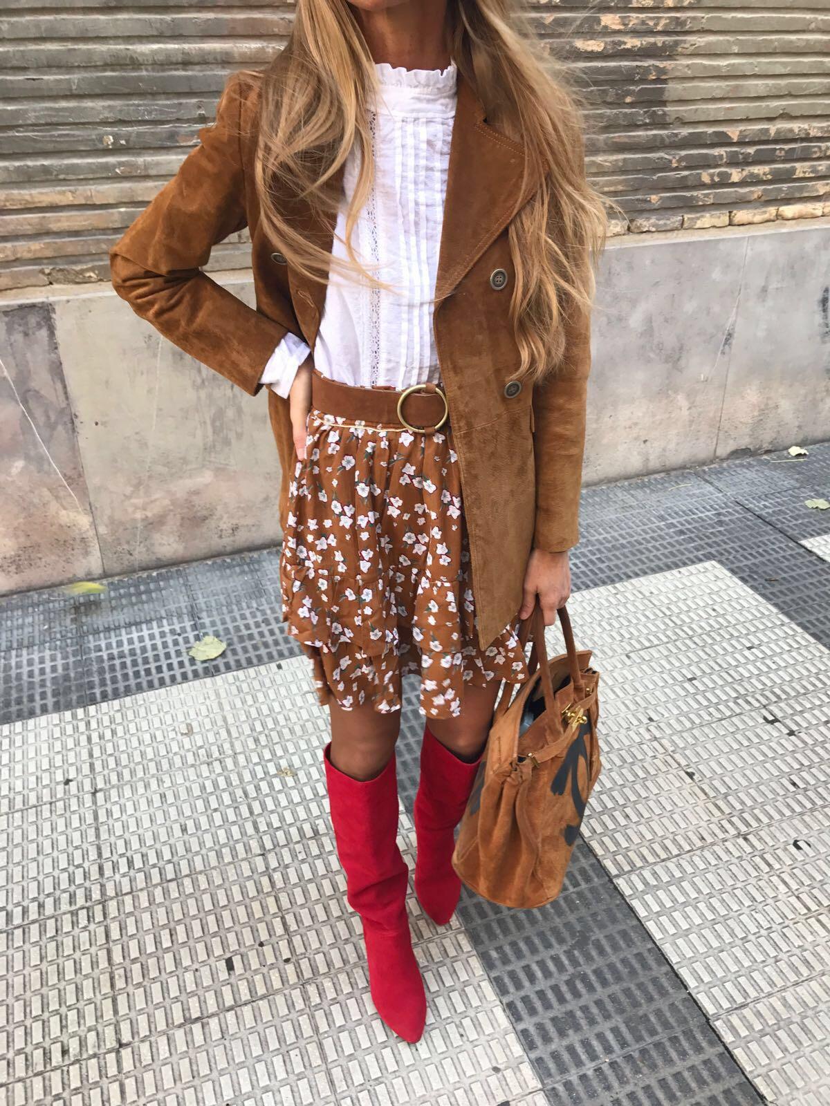 Falda Corta con Volantes y Estampado de Florecitas (Ref. 1064)