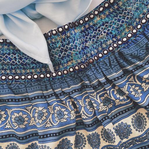 Short Blue Silk (Ref.5665) [1]