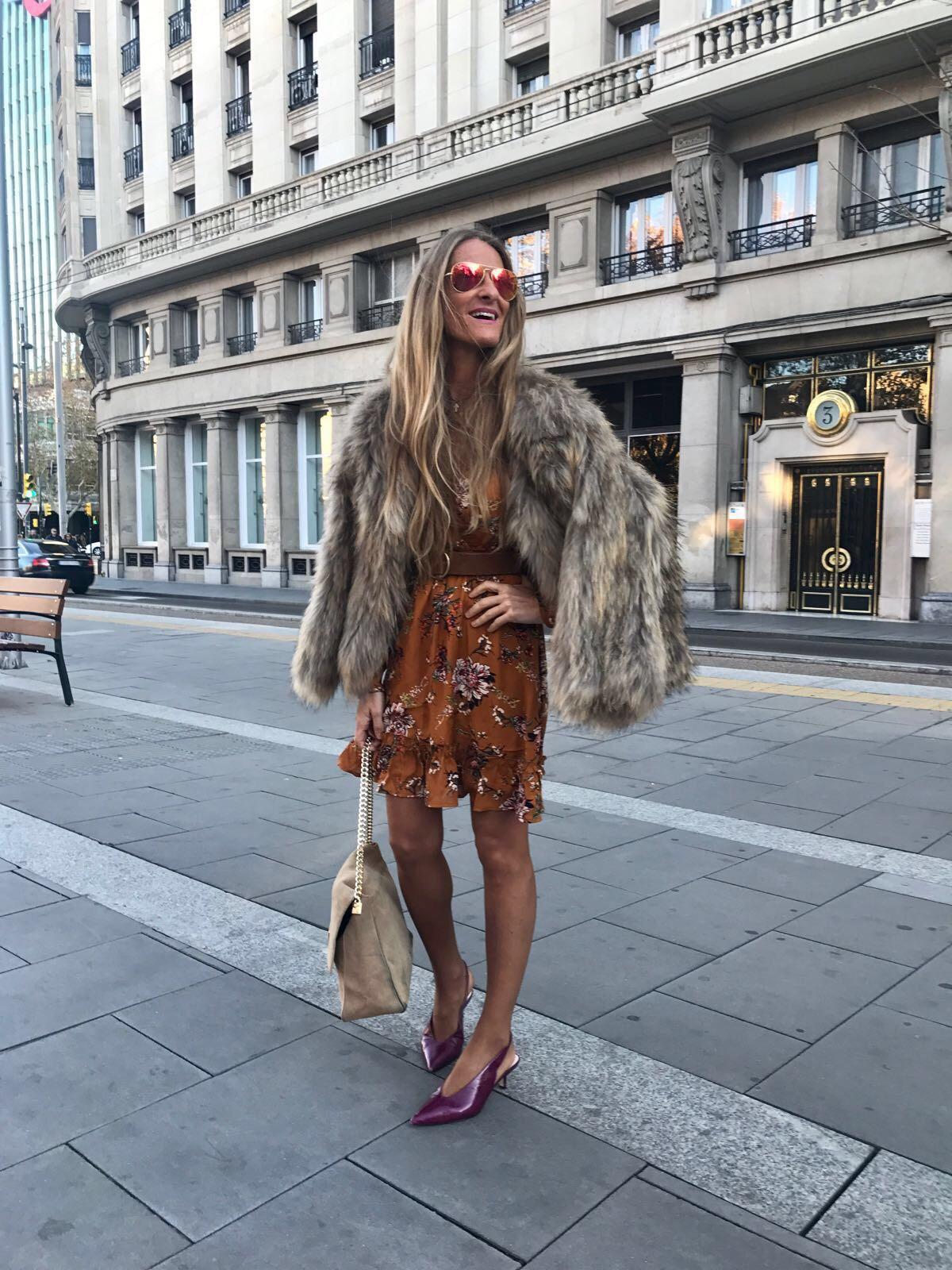 Vestido Camel Estampado Flores y Encaje (Ref. 1076)