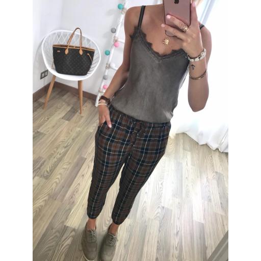 Pantalón cuadros  (Ref. 1657) [3]