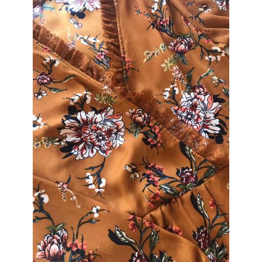 Vestido Camel Estampado Flores y Encaje (Ref. 1076) [3]