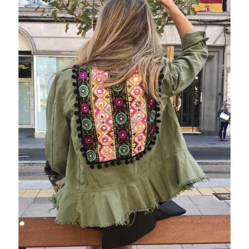 Parka Verde Espalda Bordada (Ref.1070)