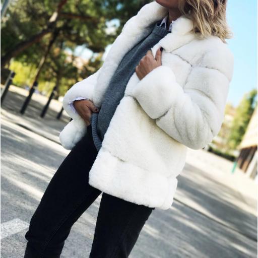 Abrigo de Faux Fur Corto (Ref. 1094-B) [3]