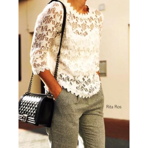 Blusa Blanca Estrellas Bordadas (Ref. 1070-B) [3]