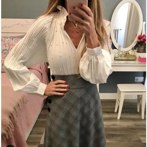 Blusa Plisada Perlitas (Ref. 1114) [1]