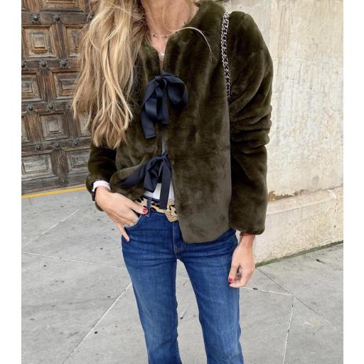 Abrigo Faux Fur Lazos (Ref. 1860)