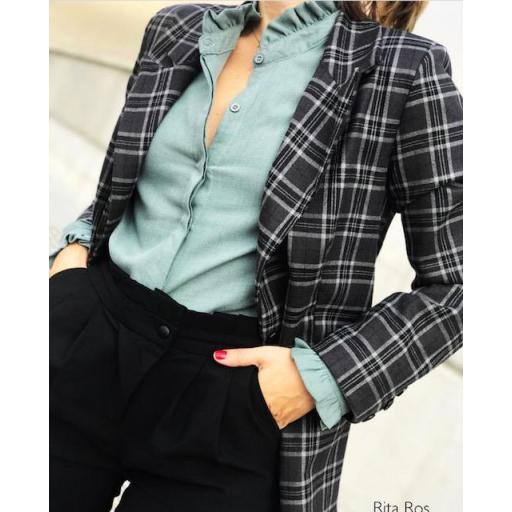 Blusa Cuello Mao y Volante  (Ref. 1093)