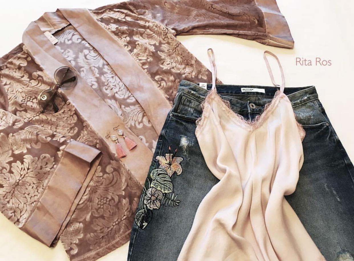 Pantalón Vaquero Flores Bordadas (Ref. 1021)