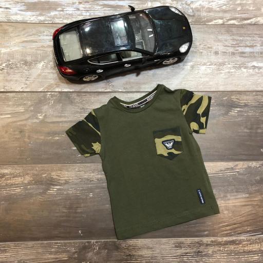 Camiseta EA  niño verde militar.