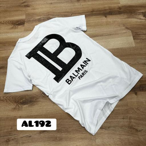 Camiseta Balm / logo estampado con relieve