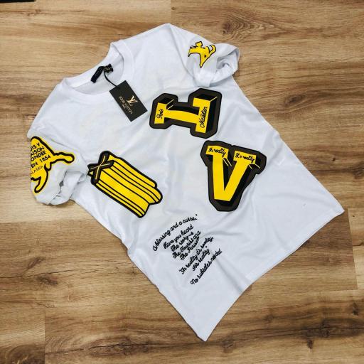 Camiseta VL blanca/ estampado amarillo. MO