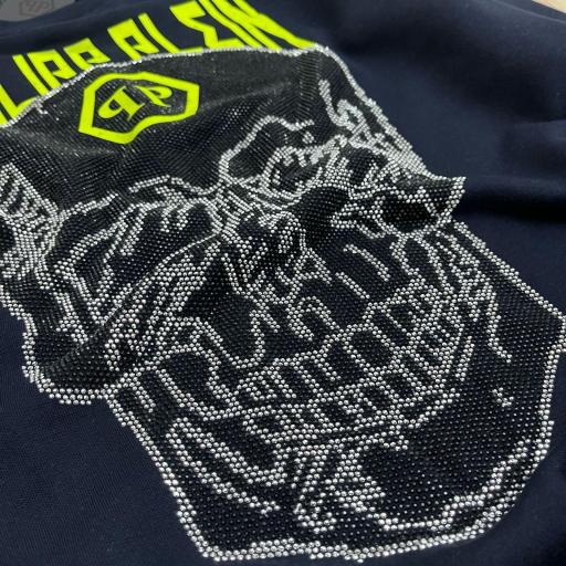 Sudadera PP azul oscuro con pedreria letra verde. MO [1]