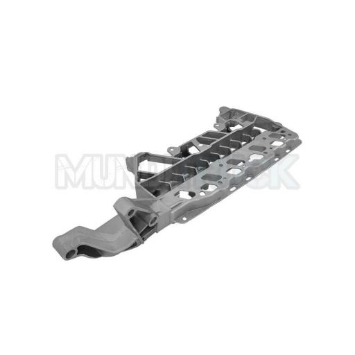 SOPORTE METALICO APOYAPIES INFERIOR IZQDO. VOLVO FH5 2021