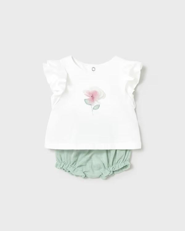 Conjunto pantalón corto y camiseta flor recién nacida