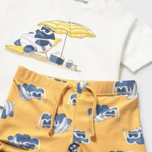 Conjunto camiseta y bañador protección solar bebé niño [2]
