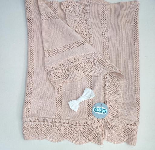 Toquilla verano calada con volante 