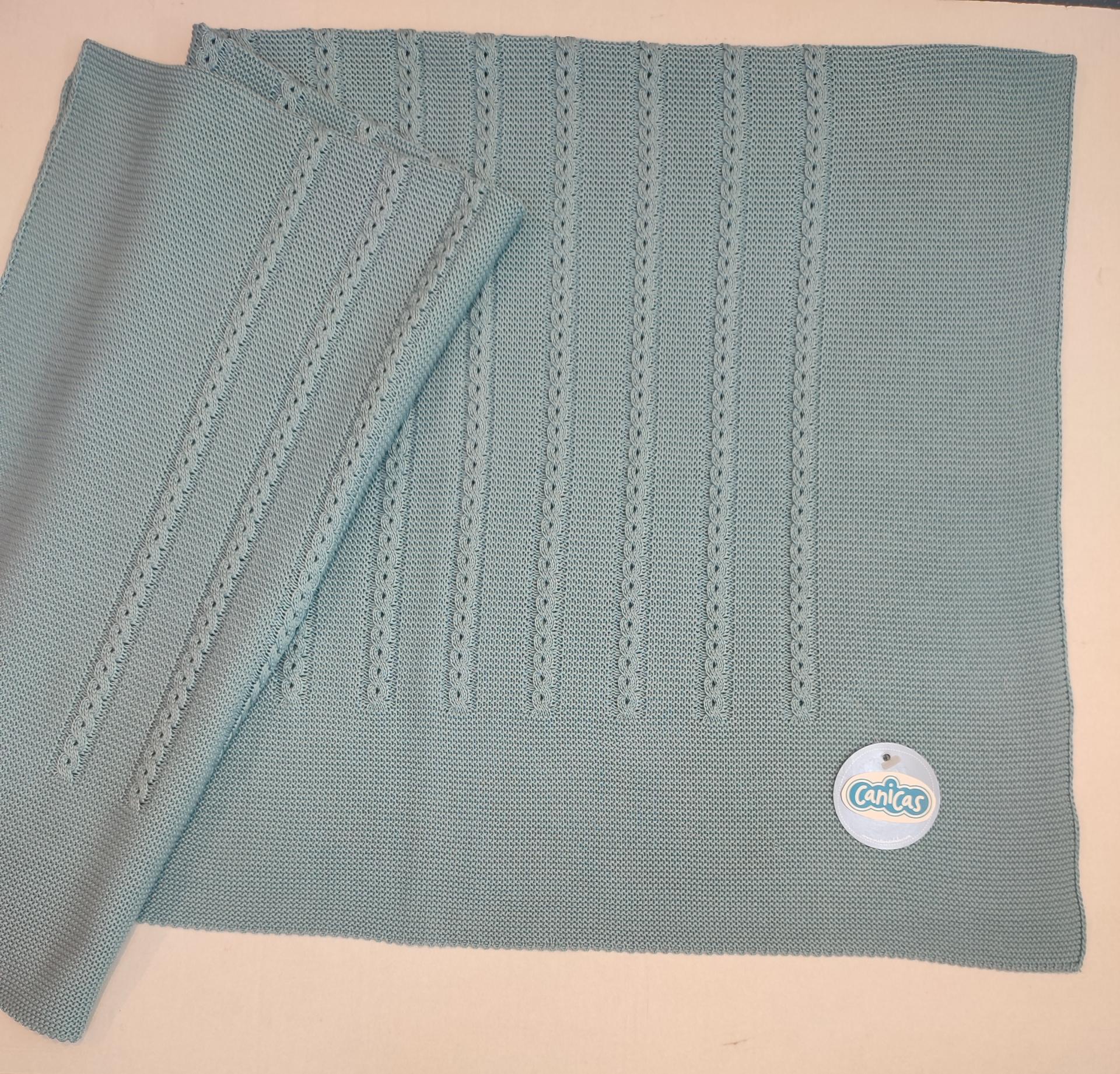 Toquilla verano cuadrada con dibujo trenzas