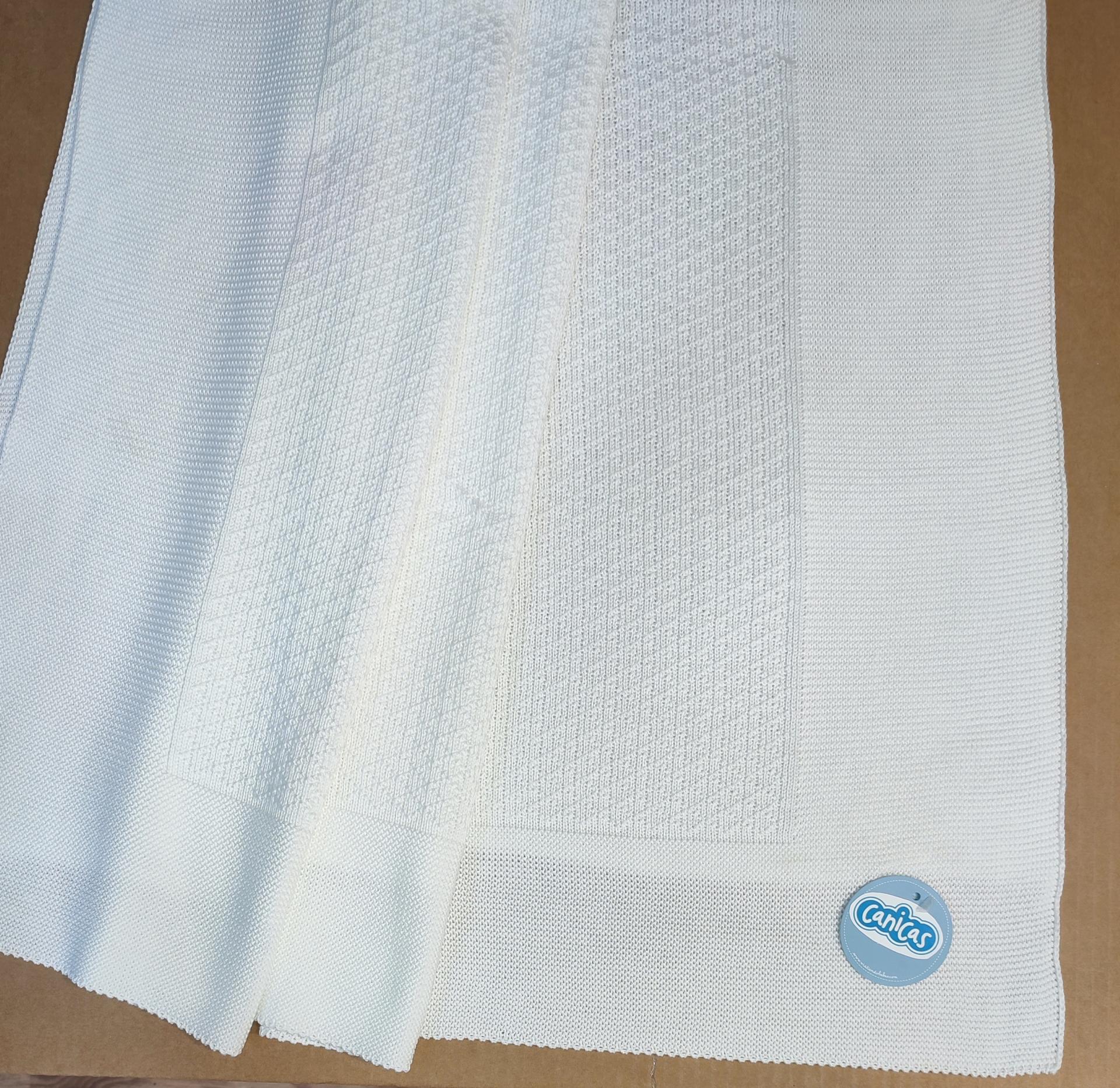 Toquilla verano cuadrada con dibujo rombos