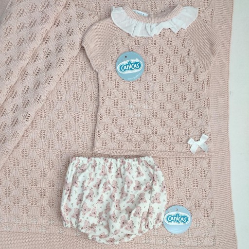 Conjunto bolero calado y ranitas estampadas