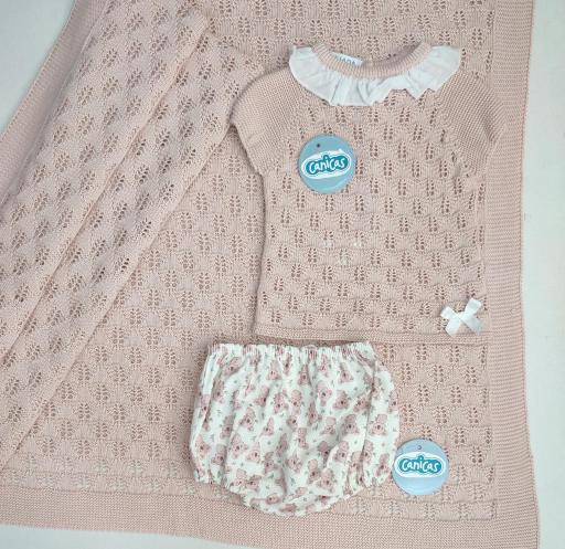 Conjunto bolero calado y ranitas estampadas [1]