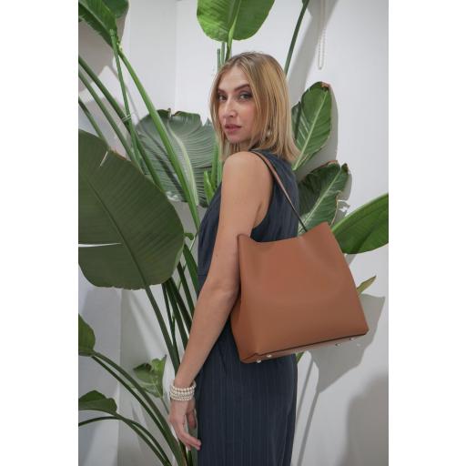 Bolso Athica camel