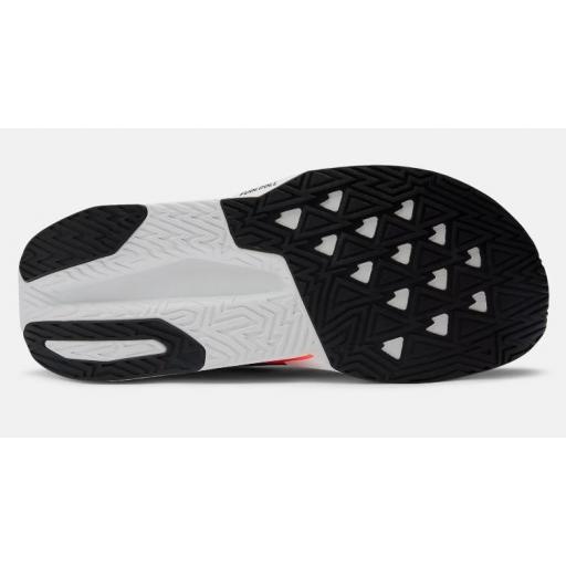 Zapatillas New Balance FuelCell Rebel v5 Blanco/Naranja [3]