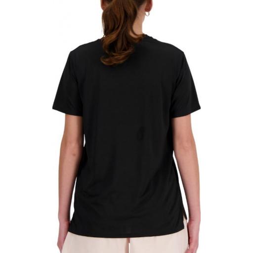 Camiseta New Balance Sport Essentials Negra [1]