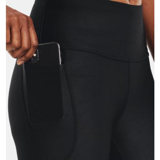 Malla Pirata Under Armour HeatGear Capri Negra [2]