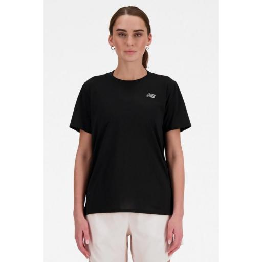 Camiseta New Balance Sport Essentials Negra