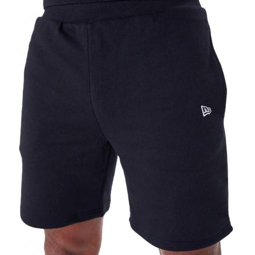 Pantalón Corto New Era Essentials Short Negro